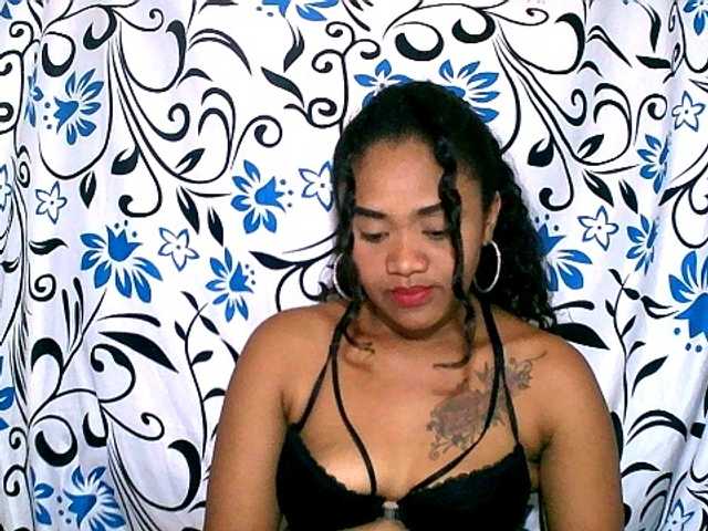 Julianna-1 live cam on BongaCams