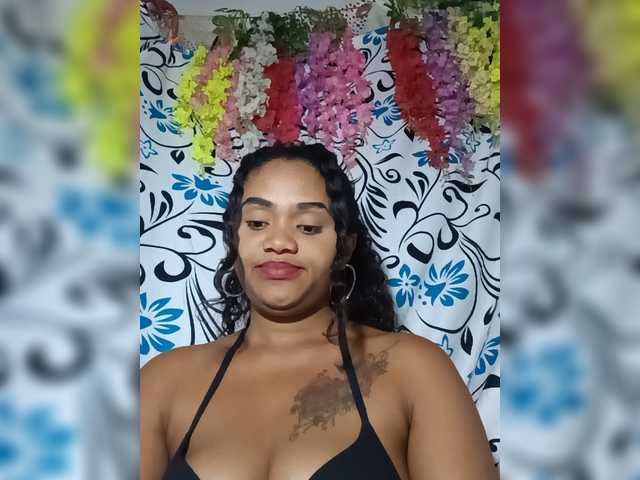 Julianna-1 live cam on BongaCams