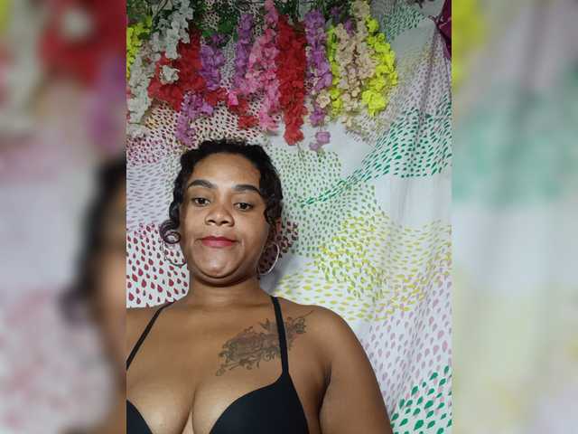 Lovejuju live webcam show