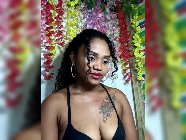 Julianna-1's BongaCams show and profile