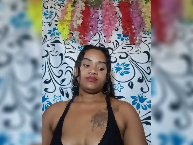 Julianna-1 live cam on BongaCams