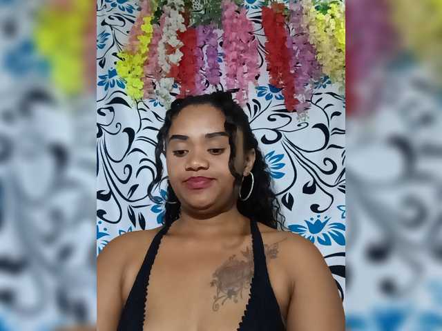 Julianna-1 live cam on BongaCams
