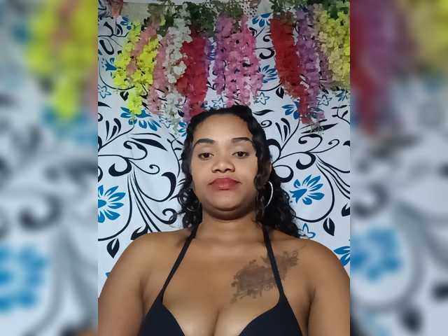 Julianna-1 live cam on BongaCams