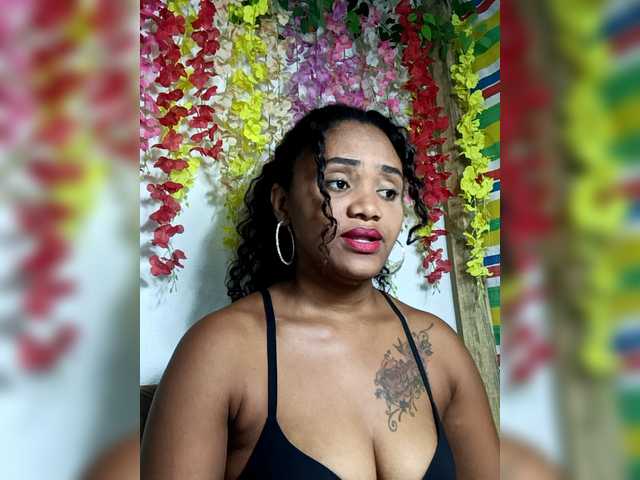 Julianna-1's BongaCams show and profile