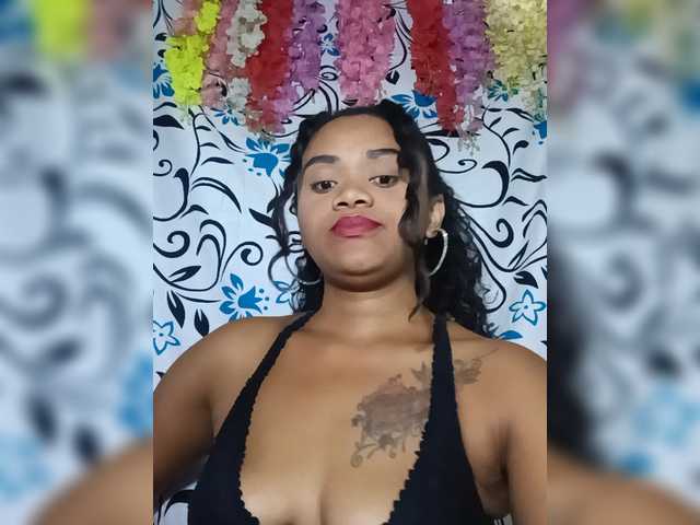 Lovejuju — live female cam