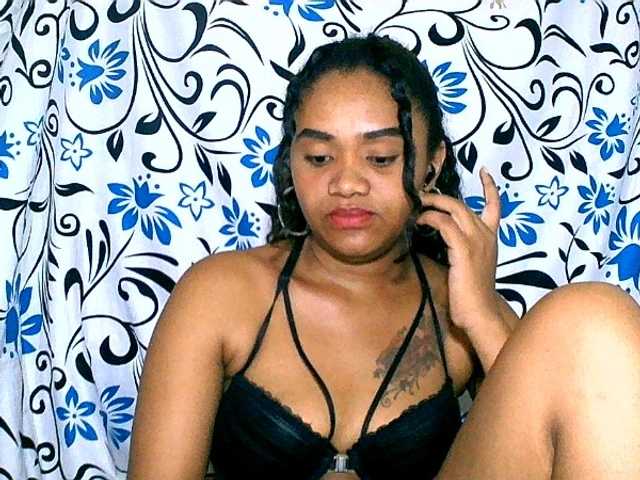 Julianna-1 live cam on BongaCams