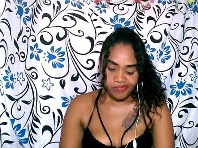 Julianna-1 live cam on BongaCams