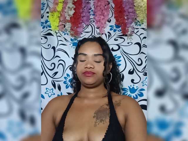 Lovejuju — live female cam