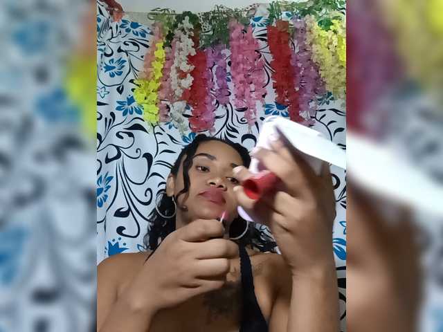 Julianna-1 live cam on BongaCams