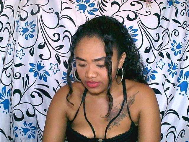 Lovejuju — live female cam