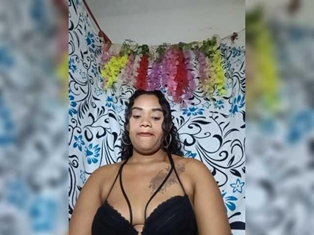 Julianna-1 live cam on BongaCams