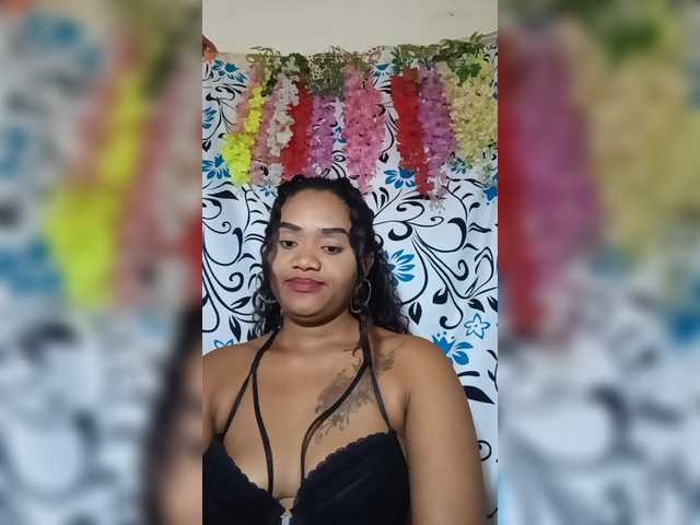 Lovejuju — live female cam