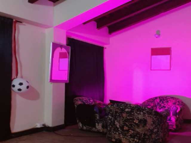 zafiro56 live cam on BongaCams