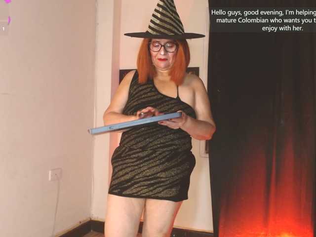 zafiro56, live now on BongaCams