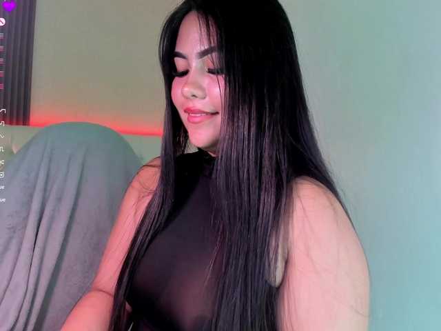 aliscollins live cam on BongaCams