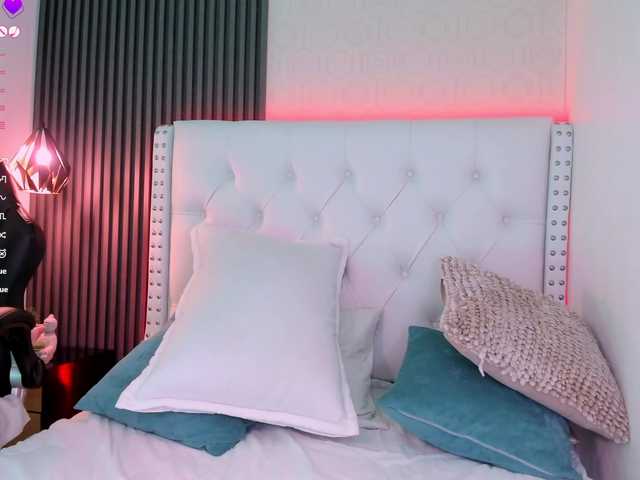 aliscollins live cam on BongaCams