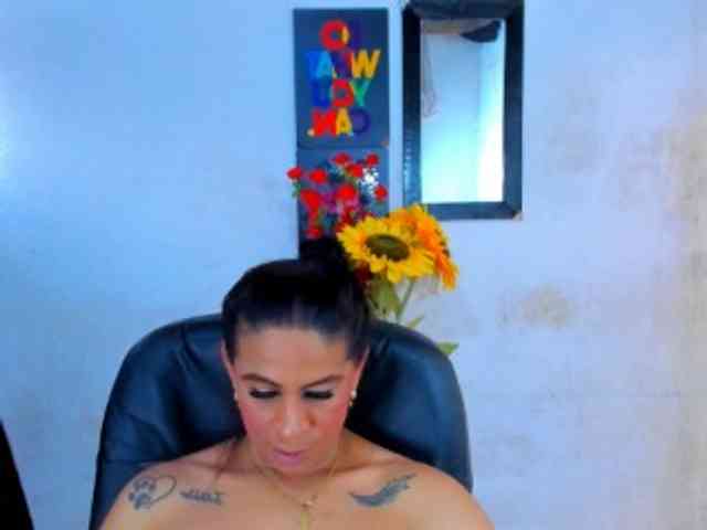treyxiihot87 Live Webcam on BongaCams