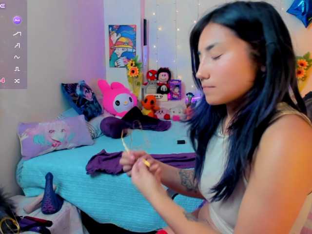akaikrana live cam on BongaCams