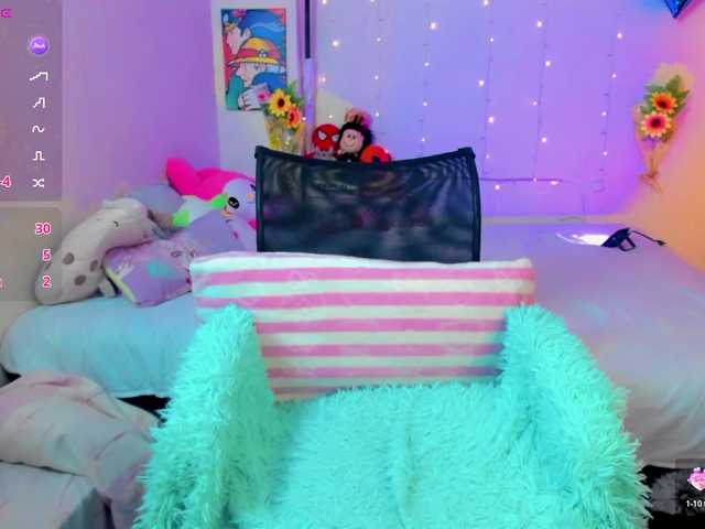 akaikrana live cam on BongaCams