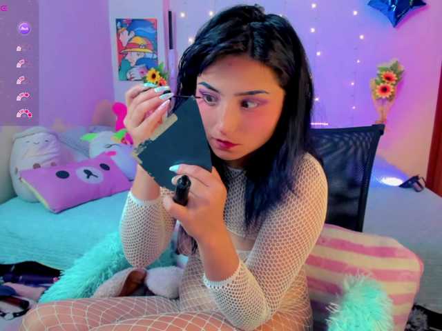 akaikrana live cam on BongaCams