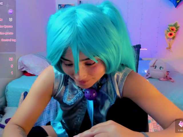 akaikrana live cam on BongaCams