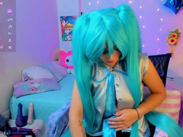akaikrana live cam on BongaCams
