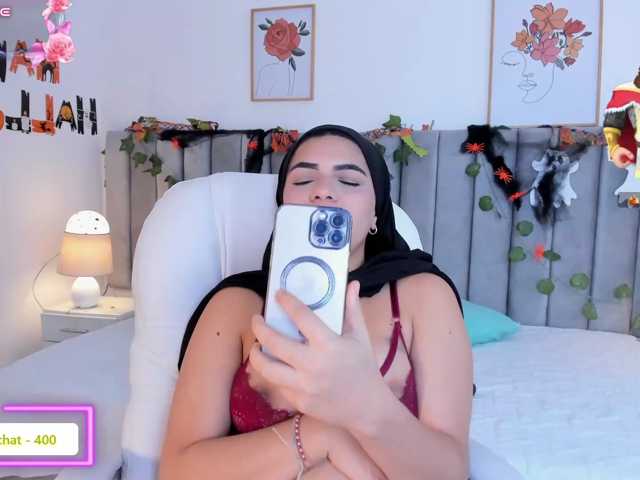 mhia-paris live cam on BongaCams