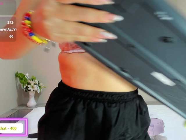 mhia-paris live cam on BongaCams
