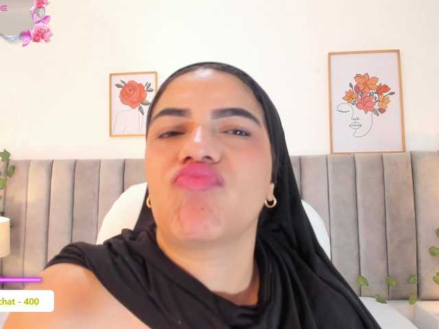 Umarani_ live webcam show