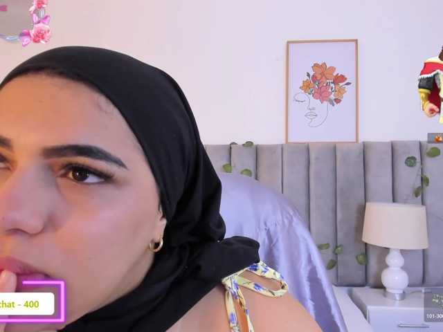 mhia-paris live cam on BongaCams