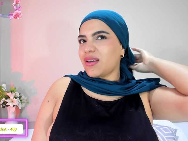 mhia-paris live cam on BongaCams