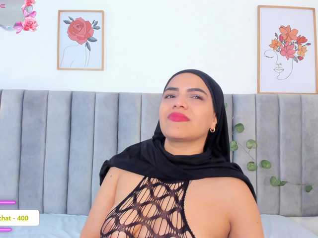 mhia-paris live webcam show