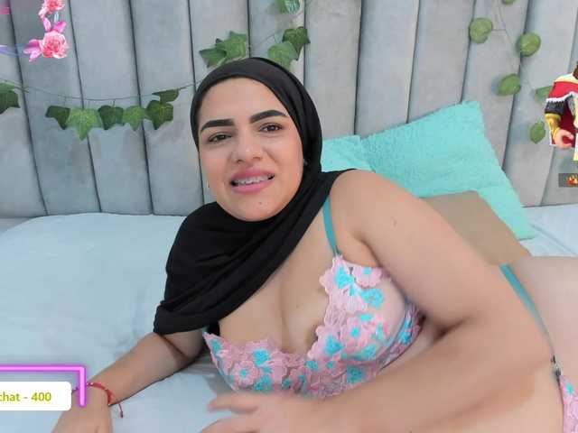mhia-paris live cam on BongaCams