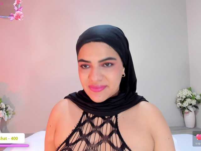 mhia-paris live cam on BongaCams