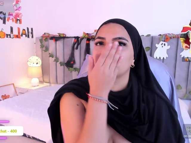 mhia-paris live cam on BongaCams