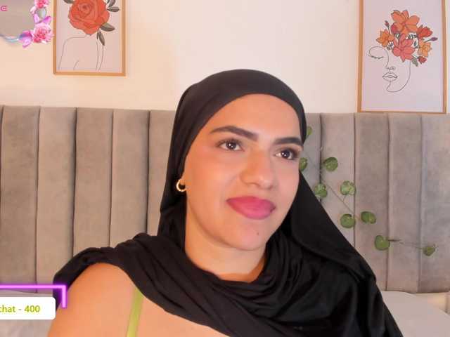 Umarani_ live webcam show