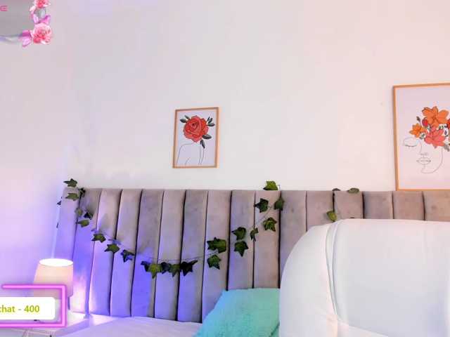 mhia-paris live cam on BongaCams
