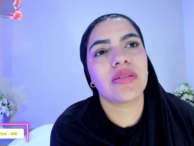 mhia-paris live cam on BongaCams