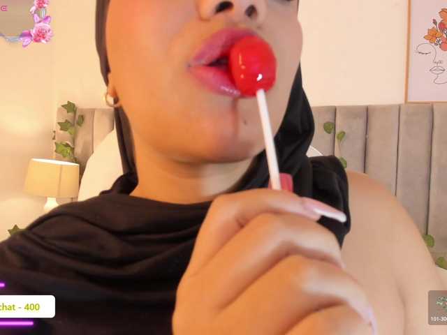 mhia-paris live cam on BongaCams
