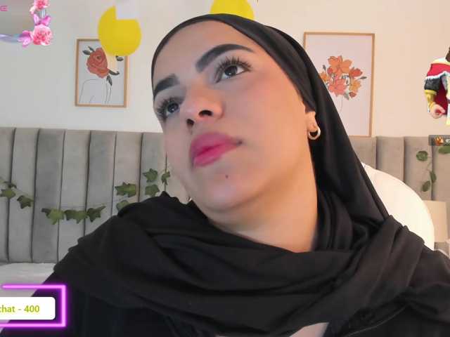 mhia-paris live cam on BongaCams