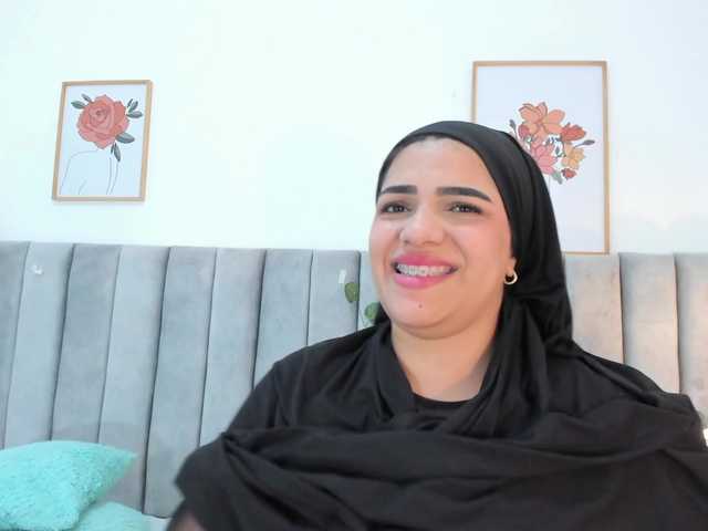 mhia-paris live cam on BongaCams