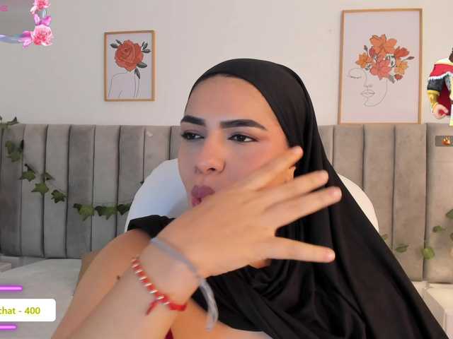 mhia-paris live cam on BongaCams