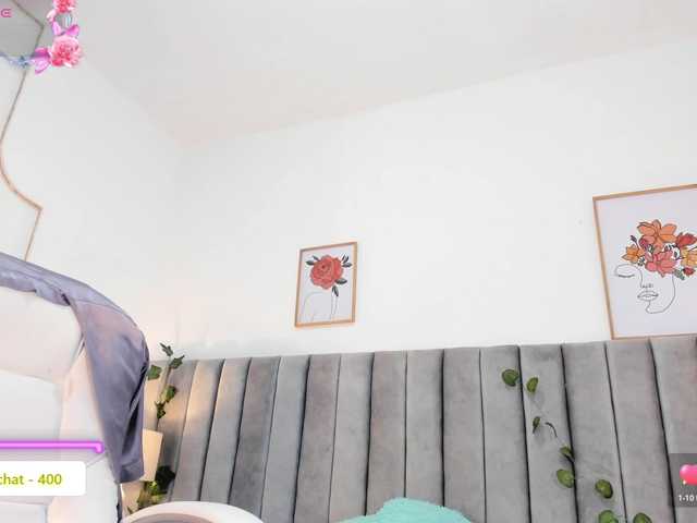 mhia-paris live cam on BongaCams