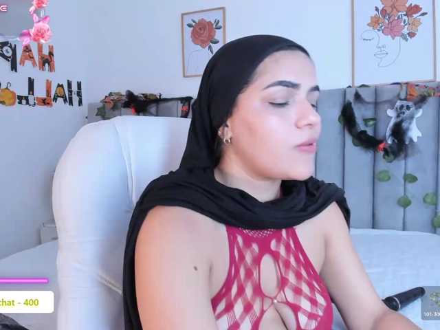 mhia-paris live cam on BongaCams