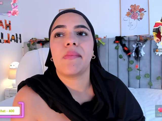 mhia-paris live cam on BongaCams