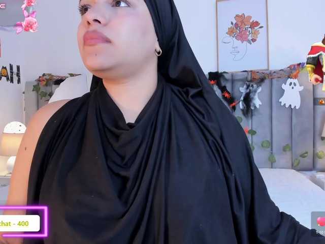 mhia-paris live cam on BongaCams