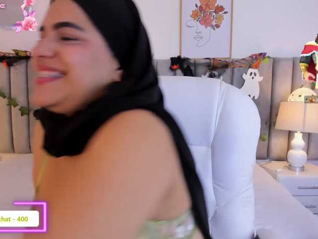 mhia-paris live cam on BongaCams