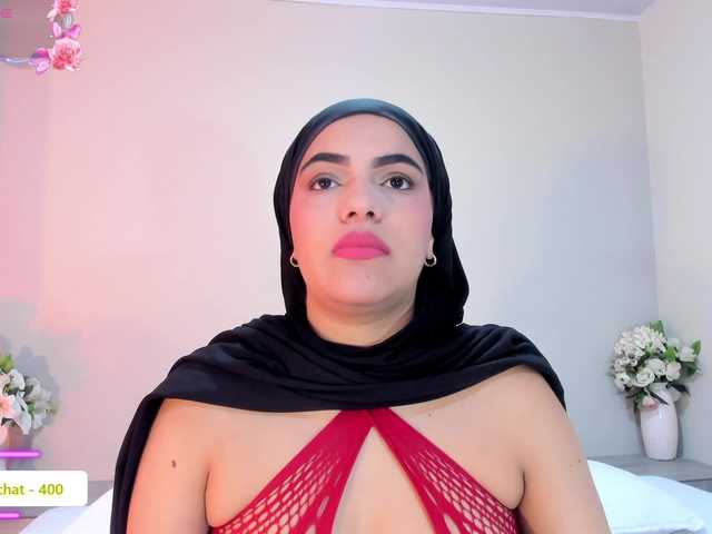 mhia-paris live cam on BongaCams