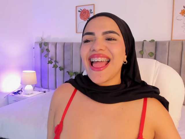 mhia-paris live cam on BongaCams