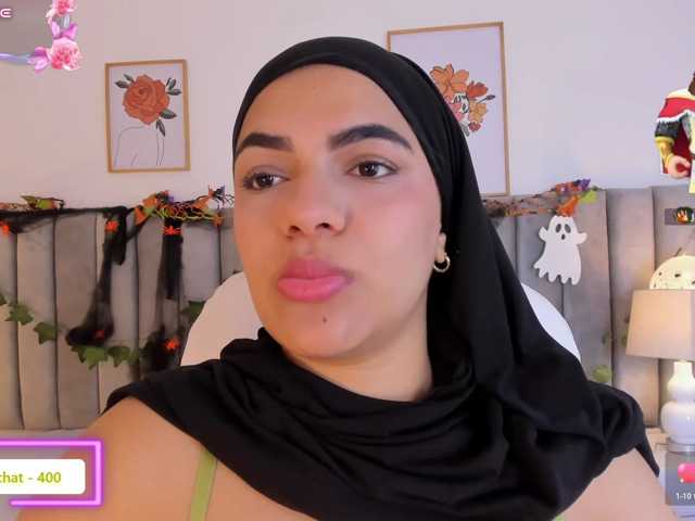 mhia-paris live cam on BongaCams